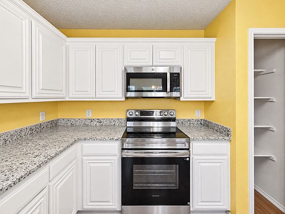 3rd image of 8404 Bowspirit Ln