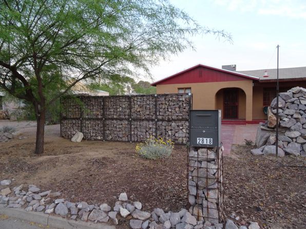 2818 E Florence Dr