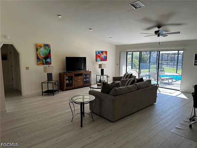 3402 SE 11th Ave — Photo 21