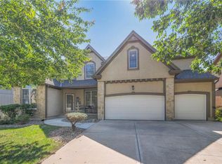 4523 Grove St, Shawnee, KS 66226