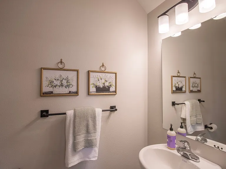 Gateway Court Townhomes — Photo 20