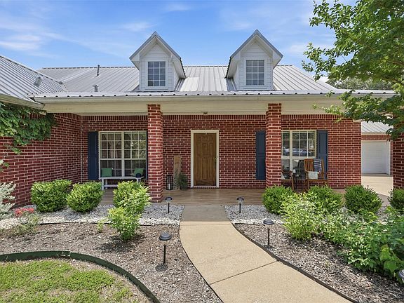 3rd image of 5064 Holleman Dr S