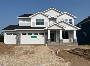 4697 Stable View Dr, Woodbury, MN 55129