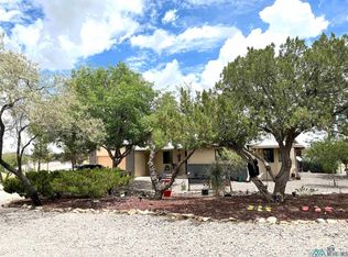 602 Hawthorne Dr, Elephant Butte, NM 87935