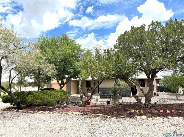 602 Hawthorne Dr, Elephant Butte, NM 87935