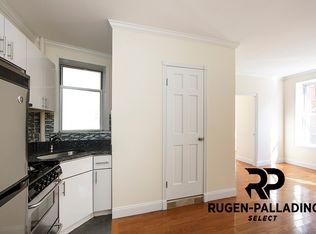 39 E 7th St #5, New York, NY 10003