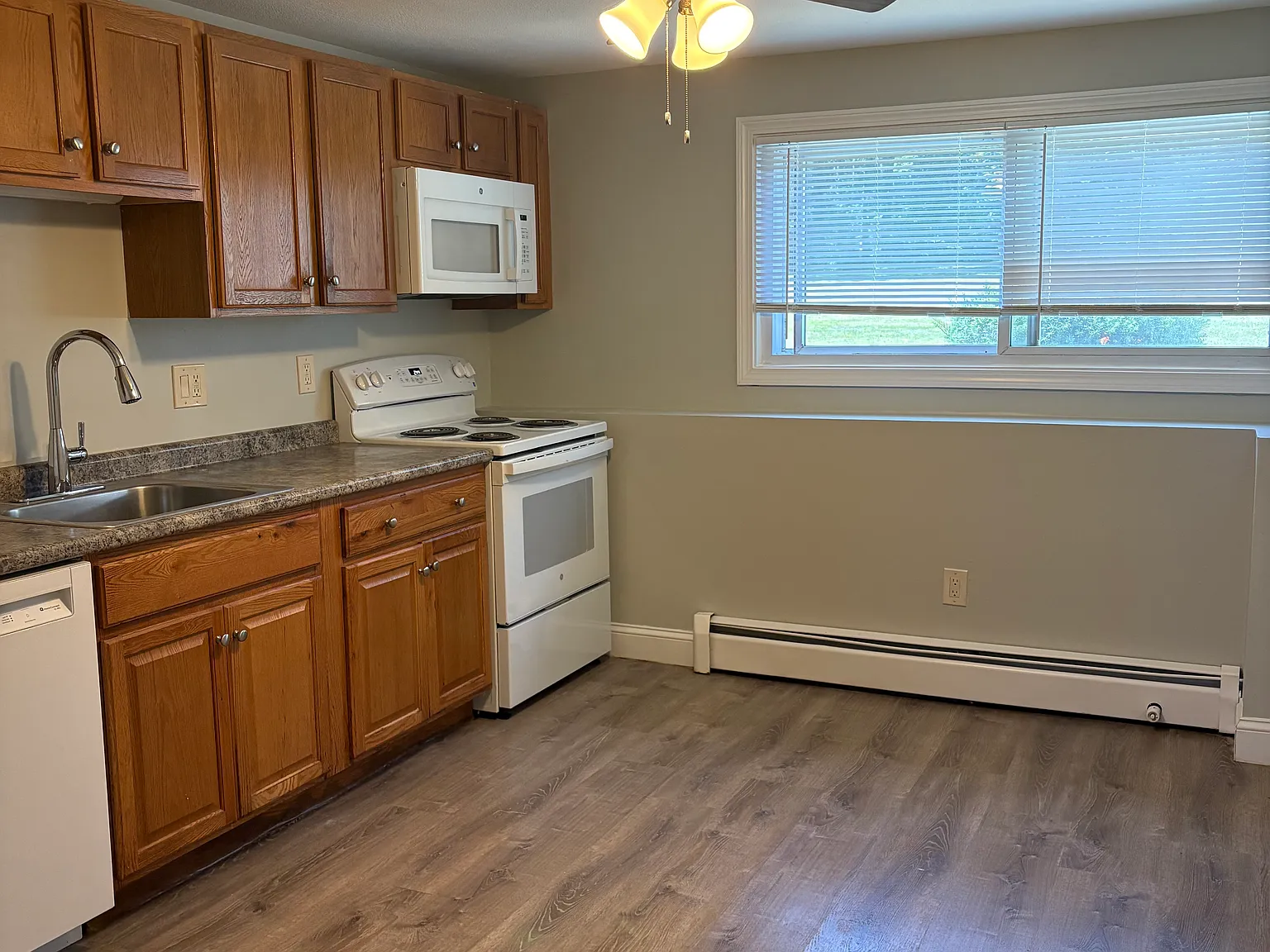 The Woodlands — Photo 4