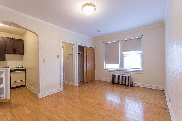 2nd image of 4427 N Seeley Ave APT 414