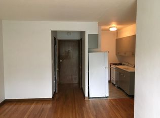 77 Lexington Pkwy N #4, Saint Paul, MN 55104