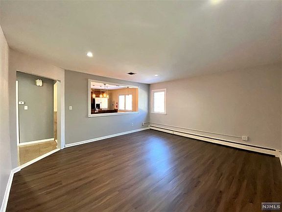 5th image of 58 Elm St #2