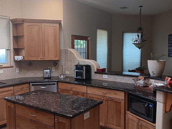 3rd image of 3035 Dove Ln SW