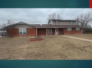 403 E Ballpark Rd, Marlow, OK 73055