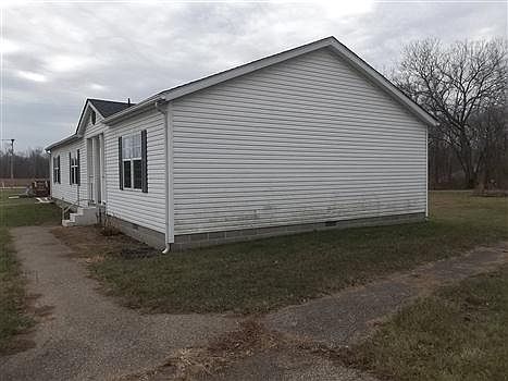 2nd image of 69 Chief Ln