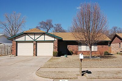 1st image of 3101 Hillside Dr