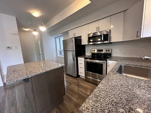 1430 Highland Rd W #3C — Photo 7