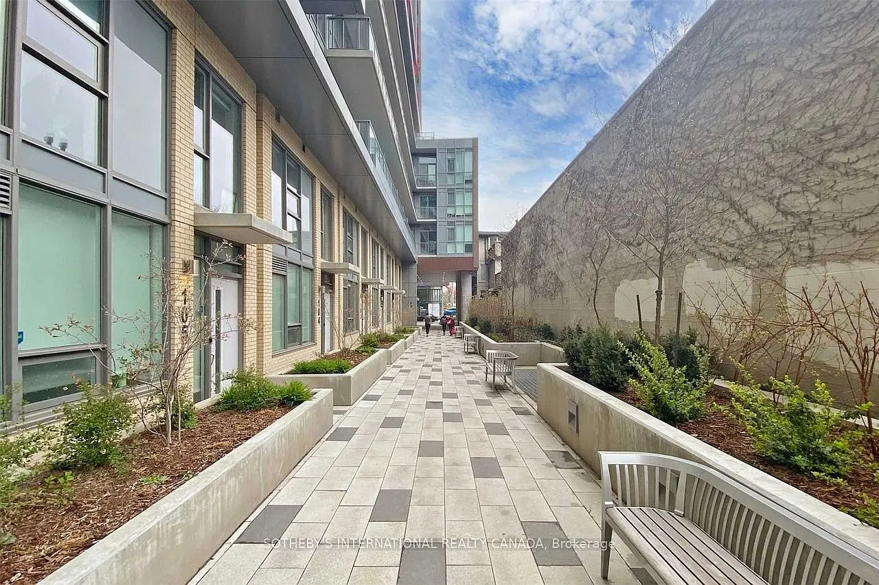 3 bed, $4,100 — Photo 2