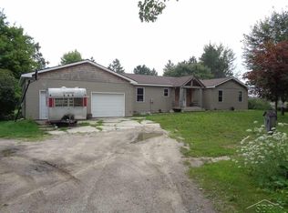 487 W Redstone Rd, Wheeler, MI 48662