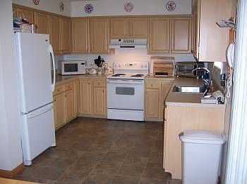 3rd image of 1132 Valley Stream Dr