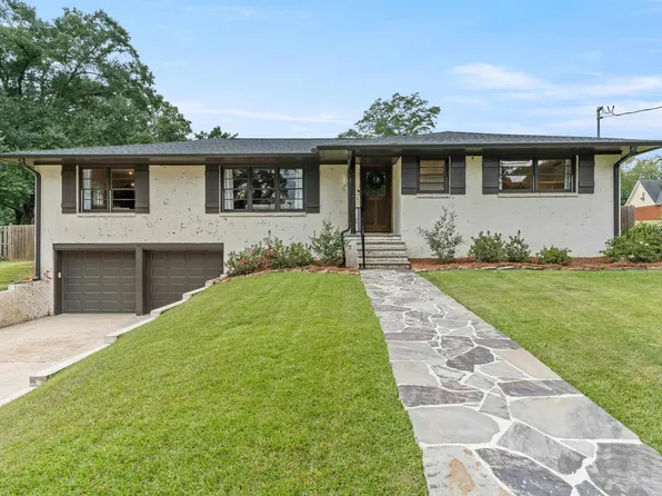 120 Dew Dr, Trussville, AL 35173