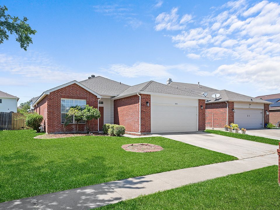 1st image of 1052 Harriman Dr