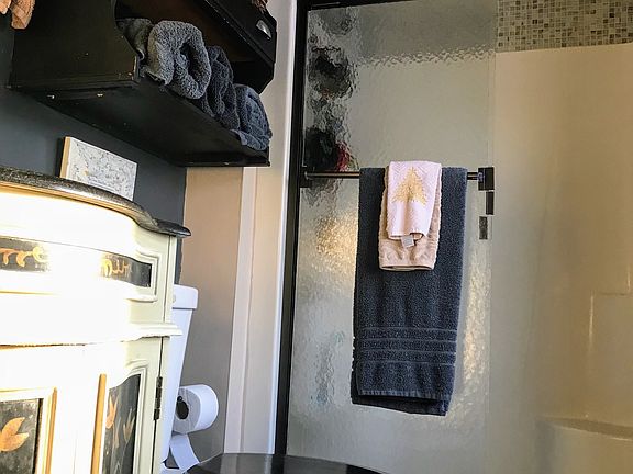 3rd image of 1214 Waterbury Dr