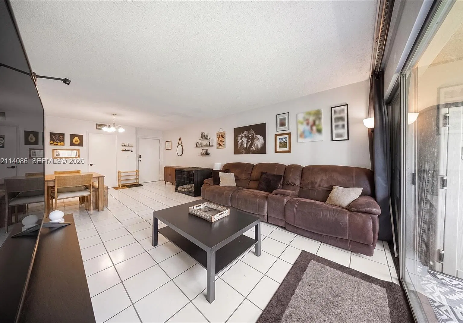 Fernwoods Condo No 3 — Photo 3