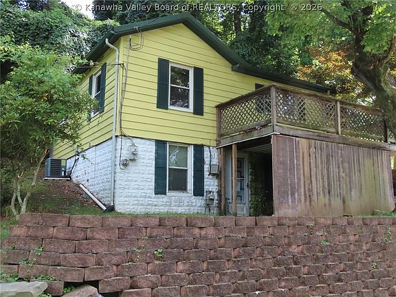 3rd image of 1625 Troy Rd