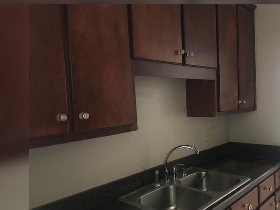 2nd image of 1255 Seth Johnson Dr