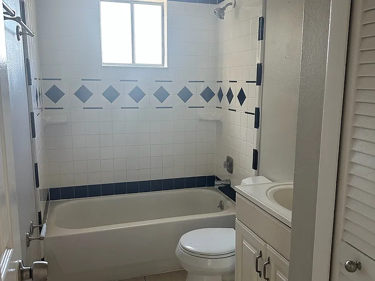 244 Summerset Dr — Photo 7
