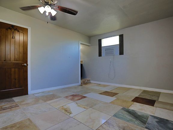 2nd image of 907 Laredo Ave #C