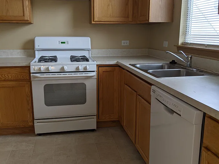 1464 Cambria Dr #6 — Photo 5