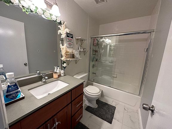 5th image of 2069 Brighton Dr #1