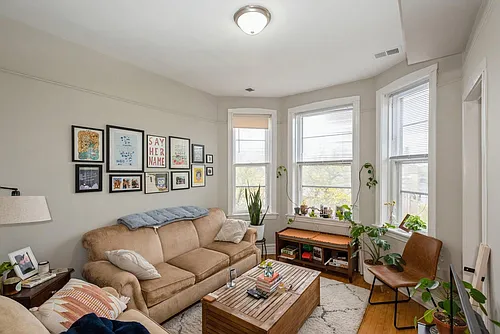 845 N Leavitt St #3F Photo 1