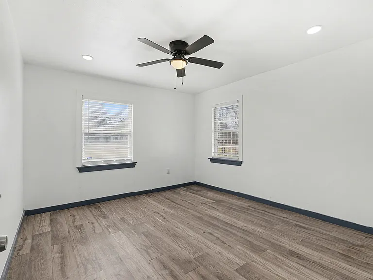 2939 Timberline Dr — Photo 4