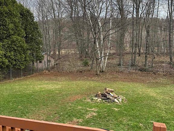 3rd image of 623 County Rd