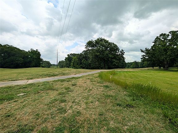 2nd image of Peck Rd #Pea