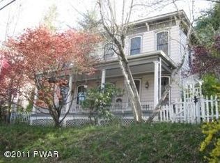 370 Westcolang Rd, Hawley, PA 18428