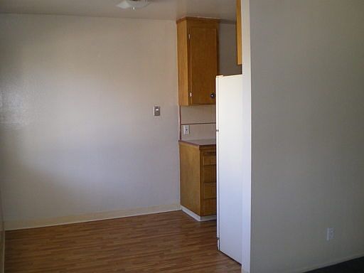 4th image of 556 S 5th St APT 20