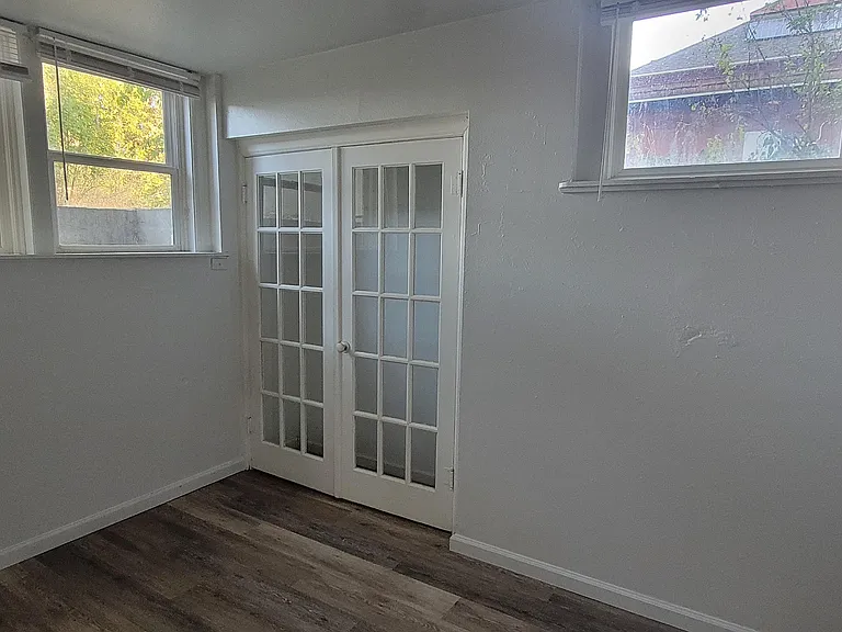 50 N University Ave #5 — Photo 4