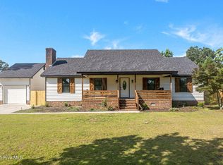 105 Heritage Dr, Washington, NC 27889
