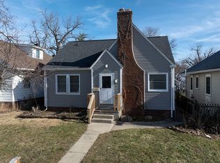 2425 C Ave NE, Cedar Rapids, IA 52402