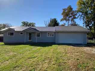 453 W Longest St, Paoli, IN 47454