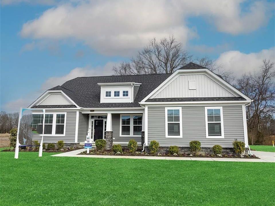1st image of 204 Balfour Dr
