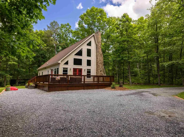 55 Red Leaf Ln, Crimora, VA 24431