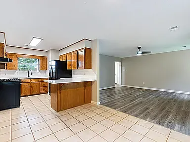 37 Pond St — Photo 14
