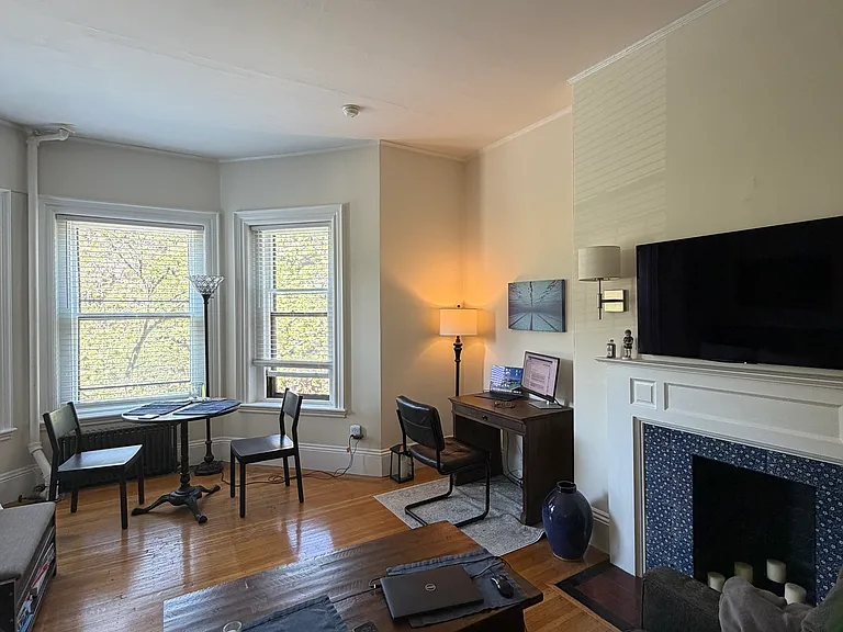 245 Beacon St #3F — Photo 9