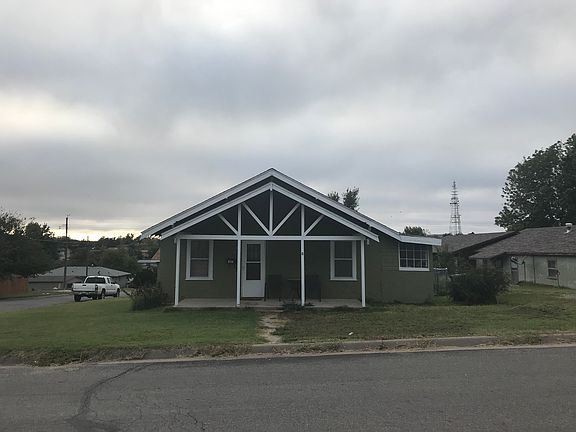 3rd image of 1601 8th Ave
