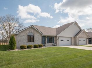 154 Bay Ridge Dr, Pendleton, IN 46064