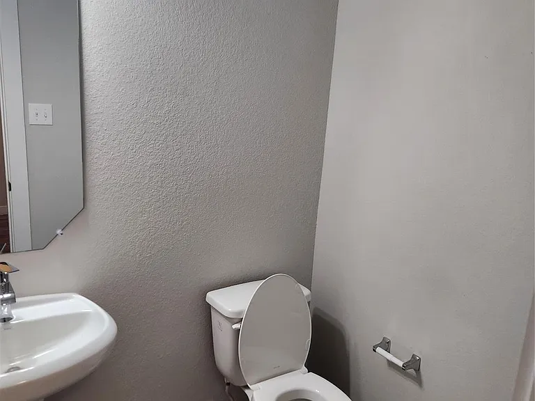 4326 Wyanngate Dr — Photo 16