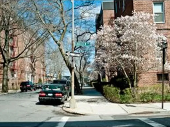 2552 East Seventh Street image 1 of 9